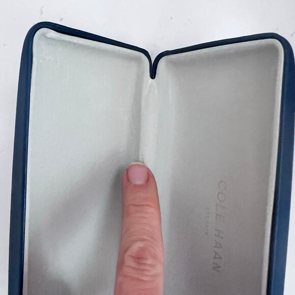 COLE HAAN NAVY BLUE HARD SIDE CLAM SHELL GLASSES SUNGLASSES CASE - Picture 11 of 13